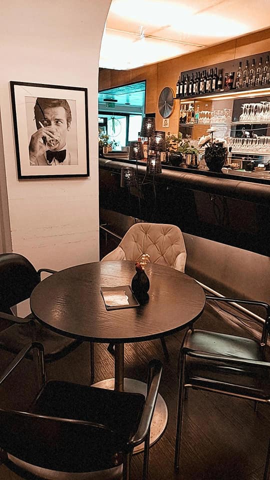 Gemütlicher Sitzbereich im Cafe Elefant